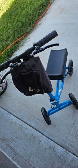 Knee scooter