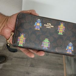 Coach Clutch Wallet 