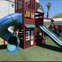 Playground , Delivery And Installation