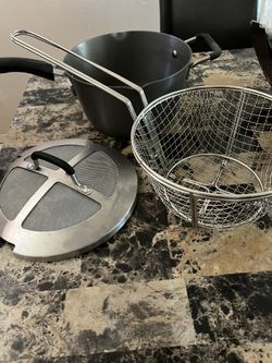 Brand New Fryer You Can Fry Whatever You Want $23. Mpu