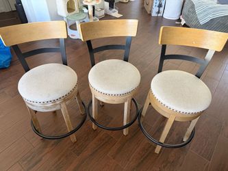 Set of 3 barstool