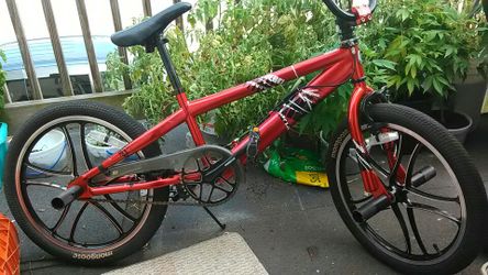 Mongoose hardboiled rebel red