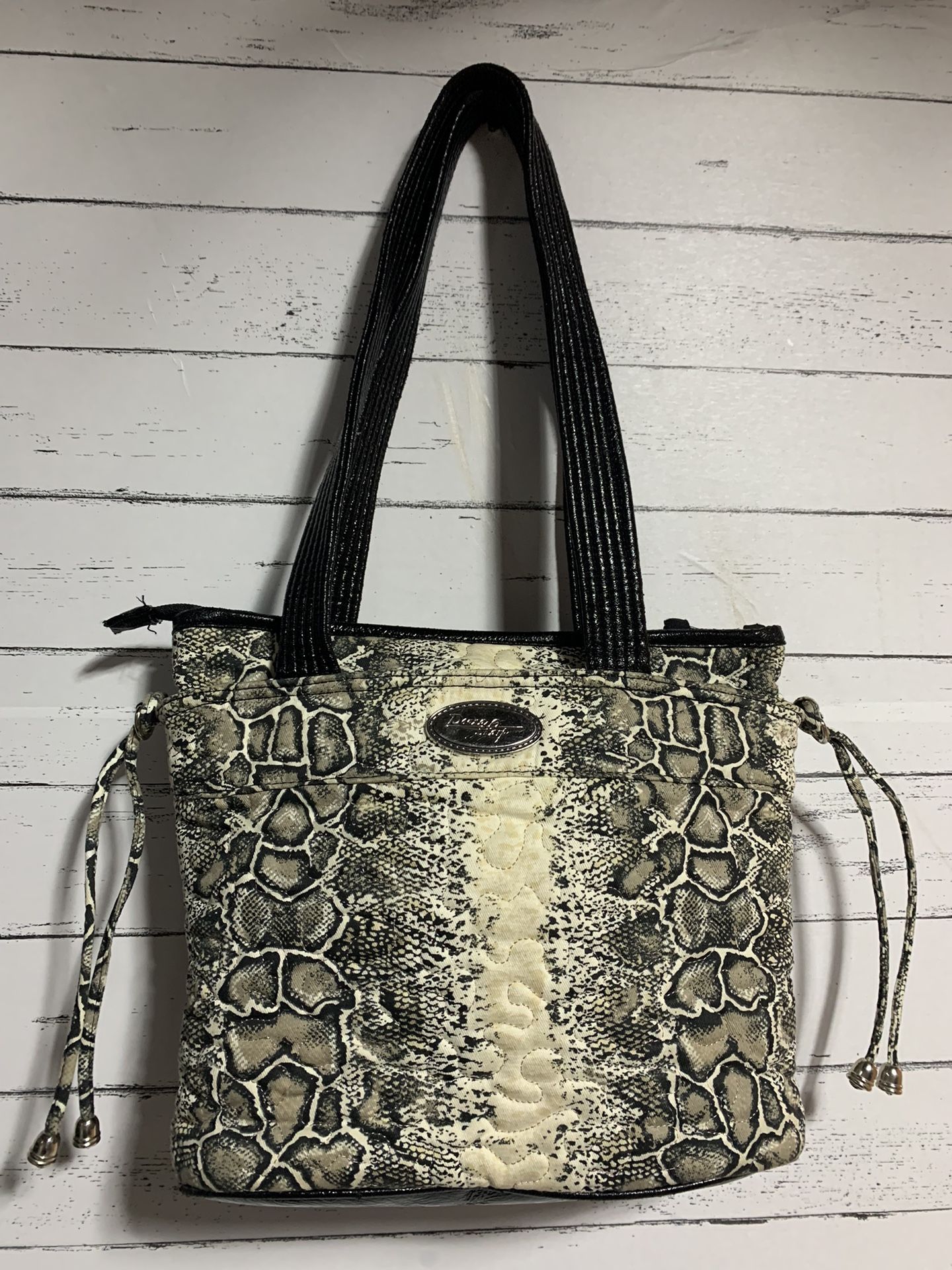 donna sharp handmade bag shoulde purse made in KY, USA