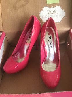 New Pink Heels Size 6