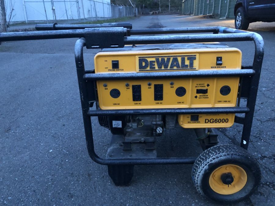 DeWalt DG6000 Generator