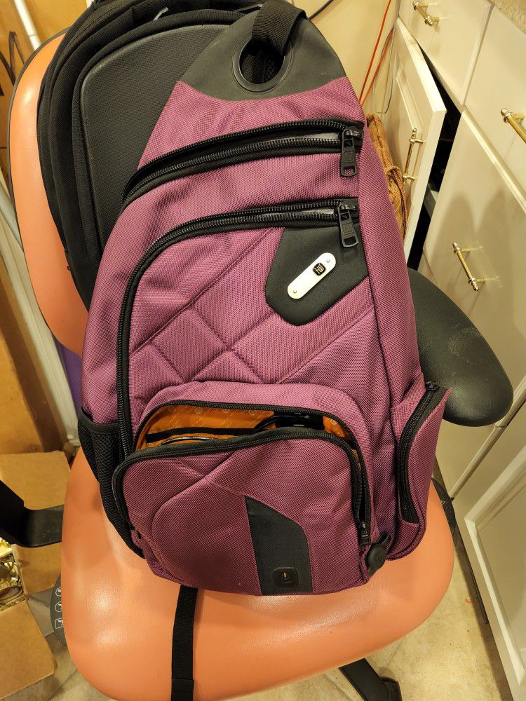 FUL Powerbag Backpack
