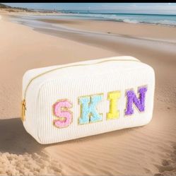 1 Pc Toiletry Bag White With Multicolor Lettering 