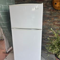 Refrigerator 28"x65