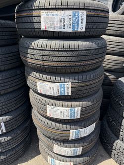 215/65/16 Kumho All Season Tires