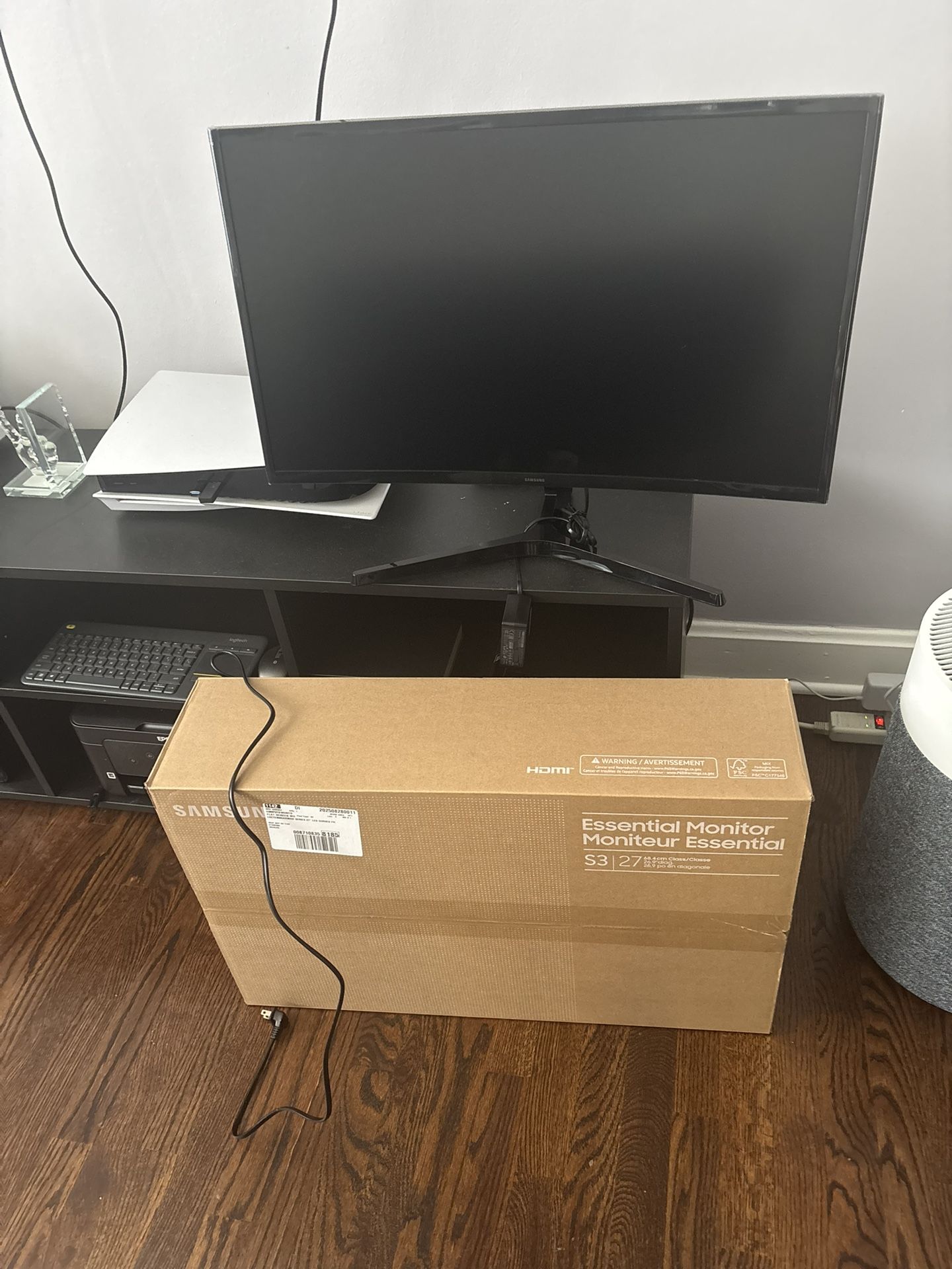 27" Curved Samsung Monitor