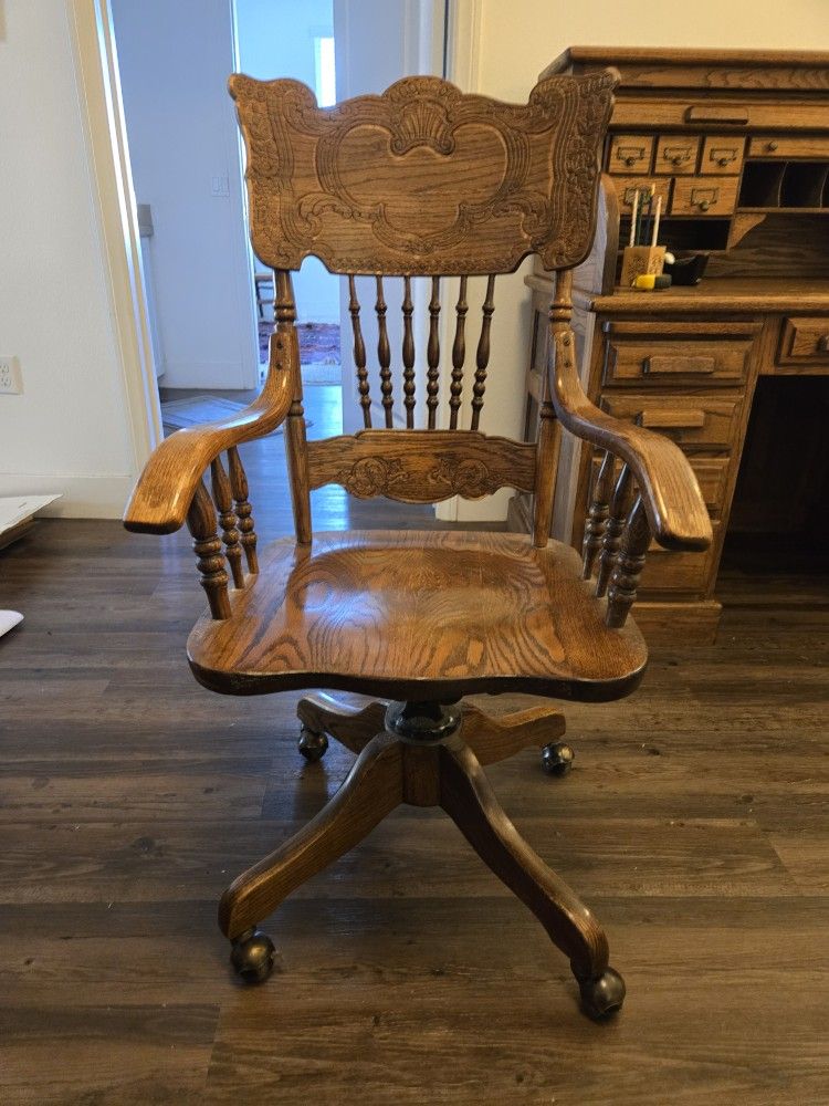 Rolling Desk Chair