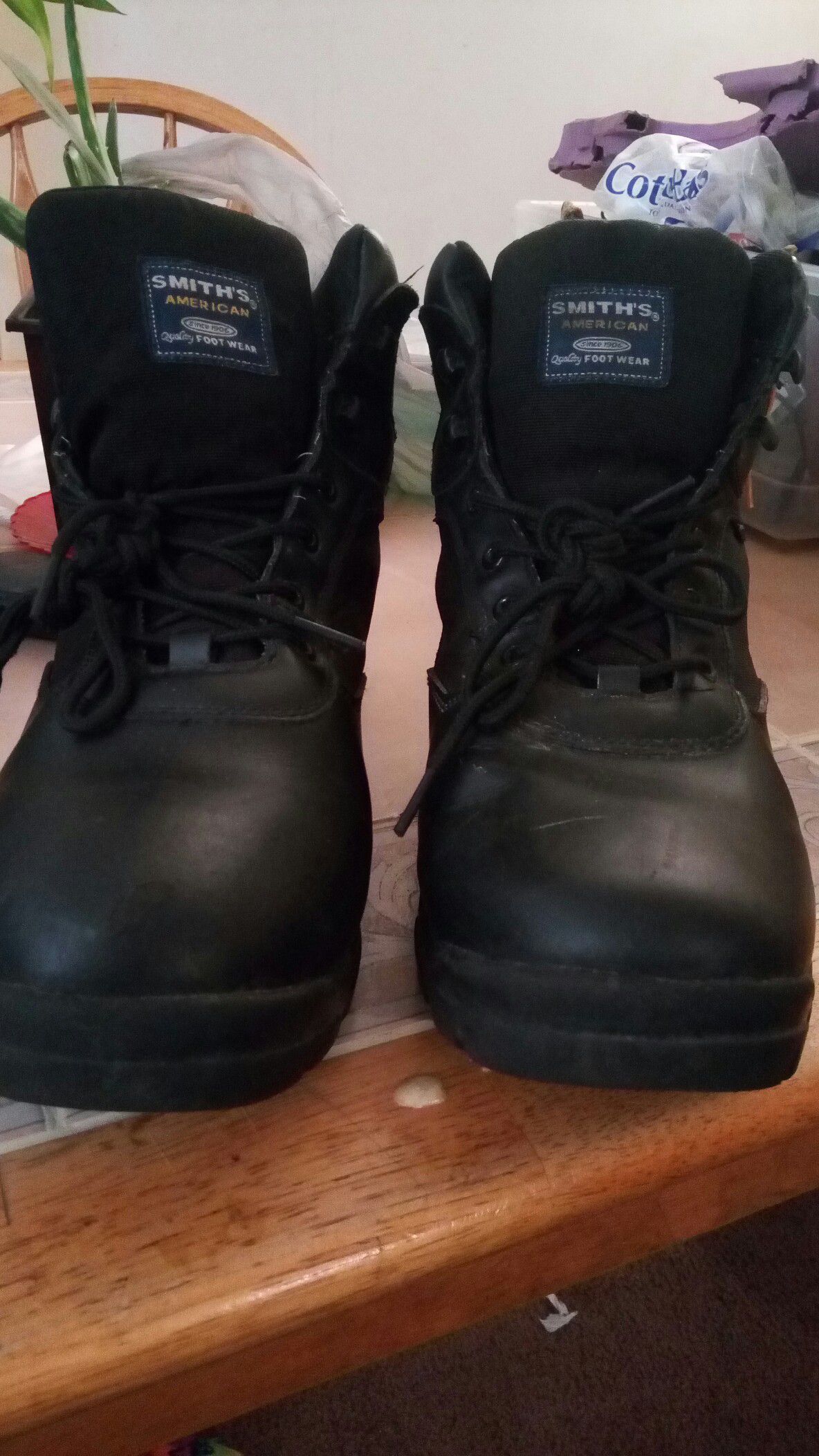 Men's work boots size 11