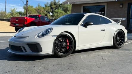 2018 Porsche 911