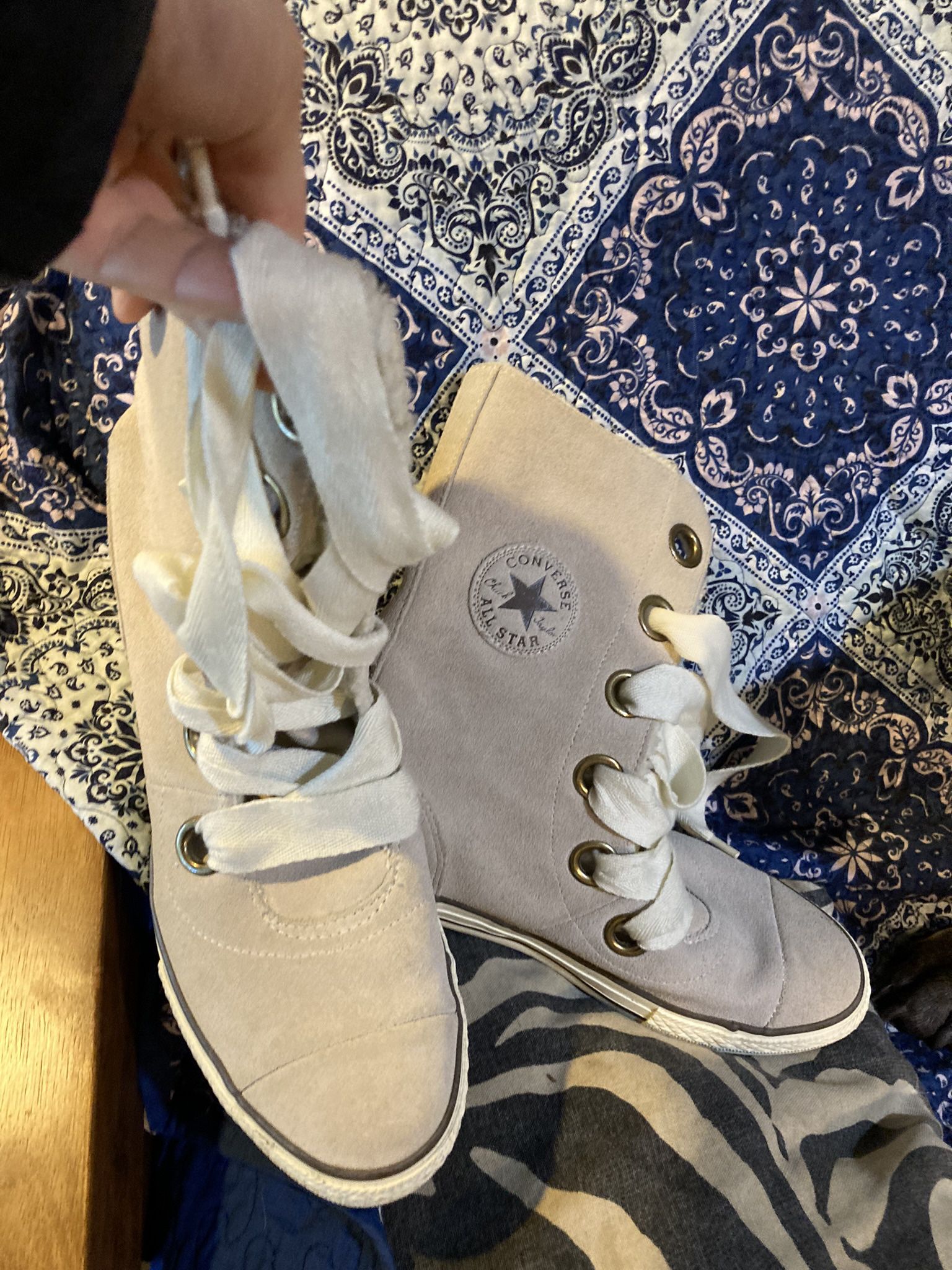 Converse boots 