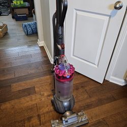 Dyson Vacuum Cleaner 