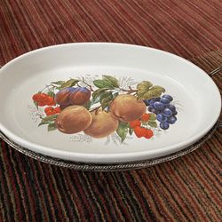 Vintage Collezione La Treccia Fruit / Orchard Oval Serving Dish with Metal Carrying Tray / Stand Total width 15.5” x 9.5