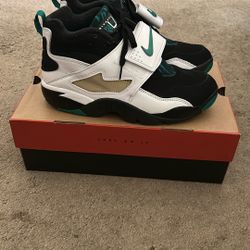 Diamond turf, 93