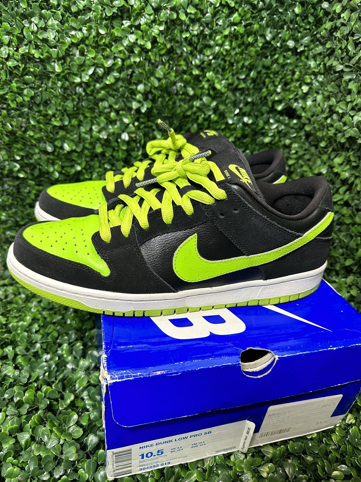 NIKE SB DUNK LOW “NEON J PACK GREEN” BLUE BOX SIZE 10.5