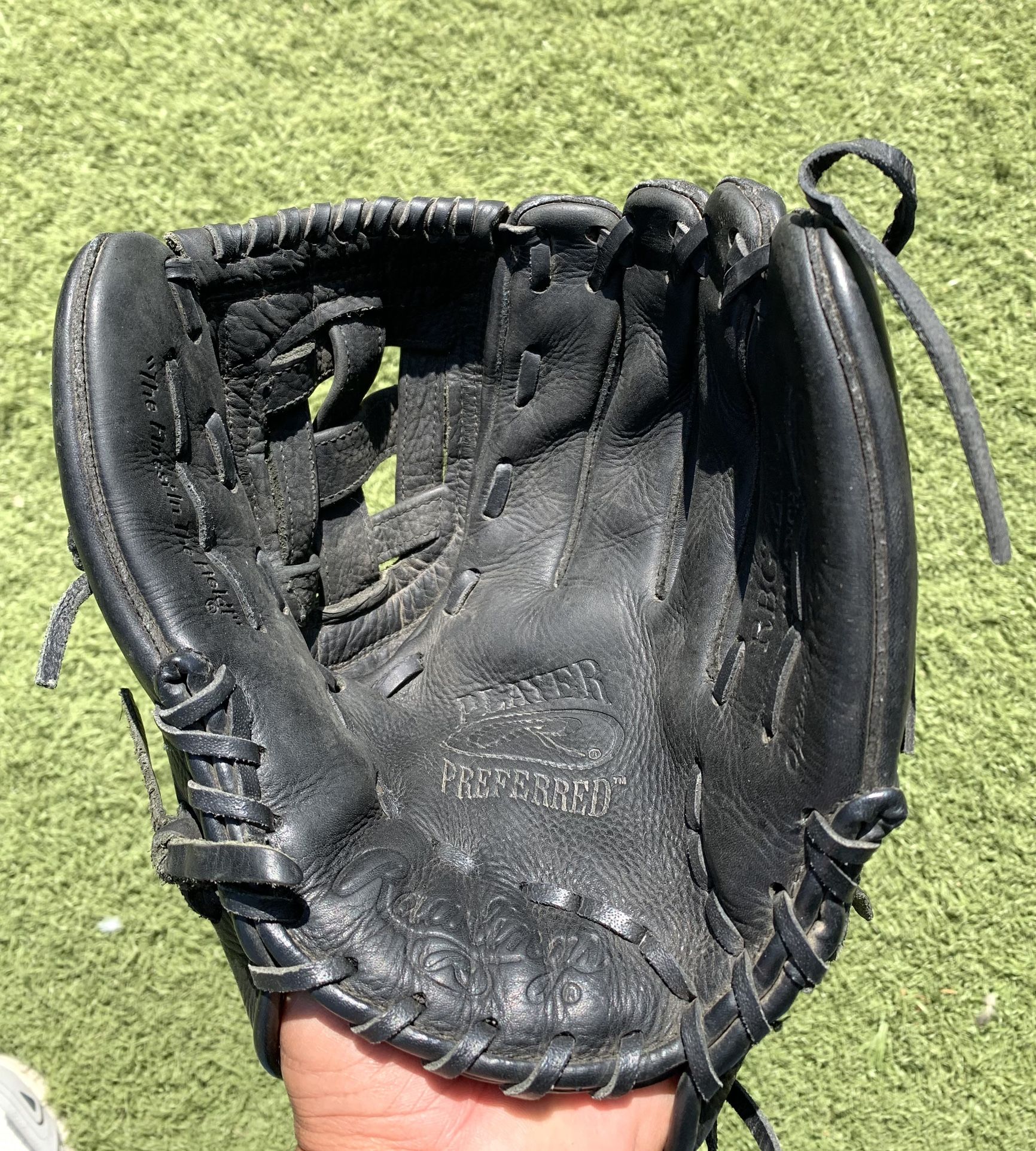 Rawlings Baseball Softball Glove 12 1/4” 
