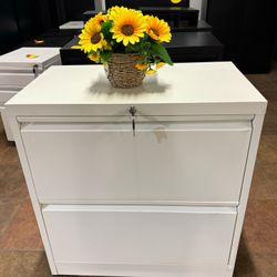 🔥2 Drawer File Cabinet Metal Wide Lateral Lockable File Cabinet for Legal/Letter(white) 💰50$  Decatur Location  2272 Lawrenceville Hwy Decatur, Geor