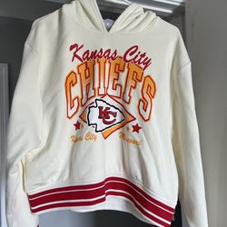 Chiefs crop hoodie