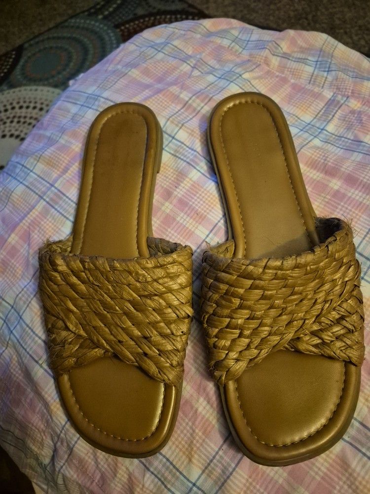NINE WEST  SIZE 9.5 M ORIGINAL PRICE $59.