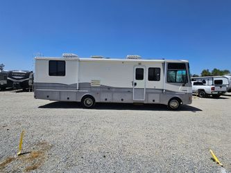 1999 Fleetwood southwind