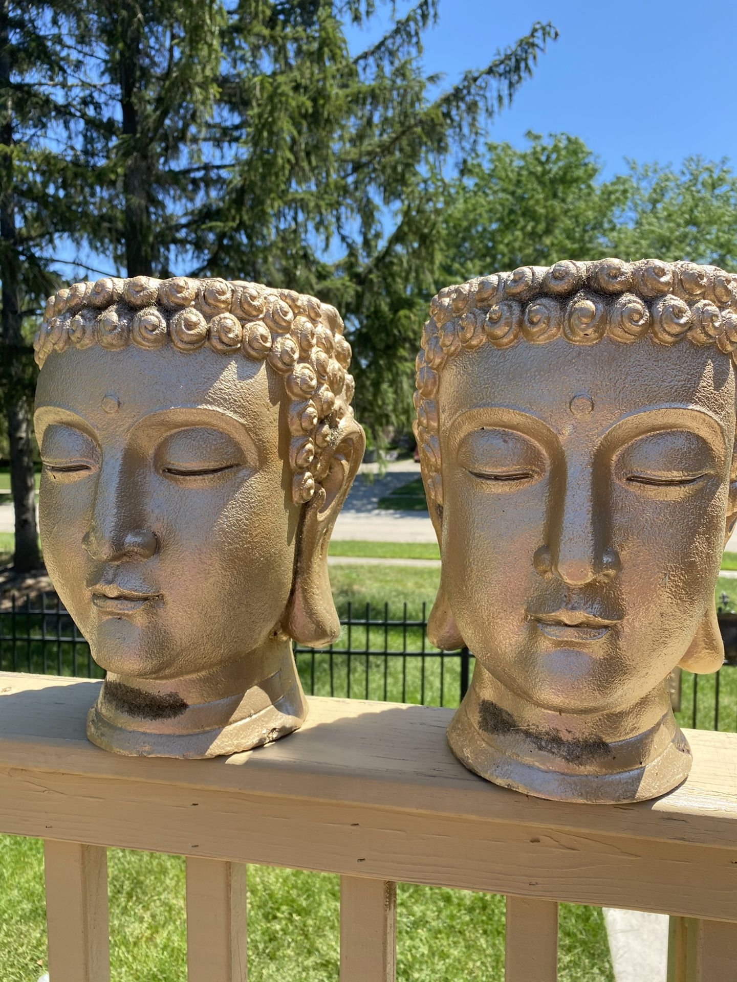 Very Gorgeous 2 Pots For Flower ๐บ