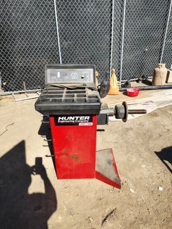 Wheel balancer