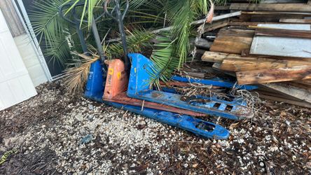 Pallet jacks for sale