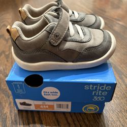 Stride rite 360 Toddler shoes 6M