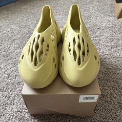 Adidas Yeezy Foam Runner Slip-On Shoes In Sulfur GV6775 Men's Size US 12 New