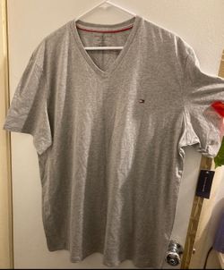 Tommy Hilfiger Men's Flag V Neck T-shirt