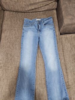 Levi's 725 high rise bootcut jeans