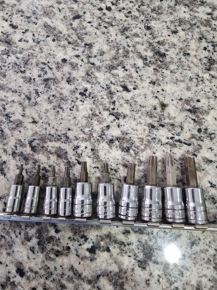 SNAP ON SOCKET STAR Bit Set