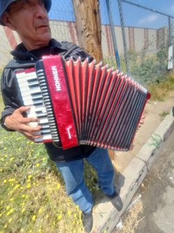 Acordeon "Hohner" bravo ll 48