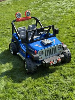 12V Power Wheels Jeep Ride-On (Great Santa gift)