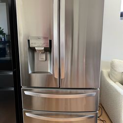 LG Stainless Steel Refrigerator Full Size Ice Maker and Water Dispenser