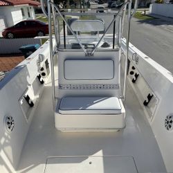 Hydra Sport 27ft