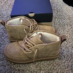 Ugg Boots Size 8 Never Worn Brand New 
