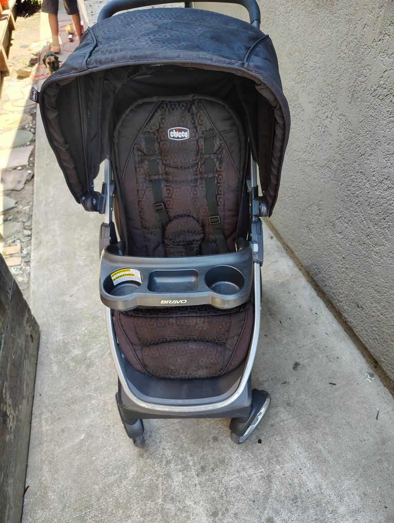 CHICO BRACO EASY FOLD STROLLER