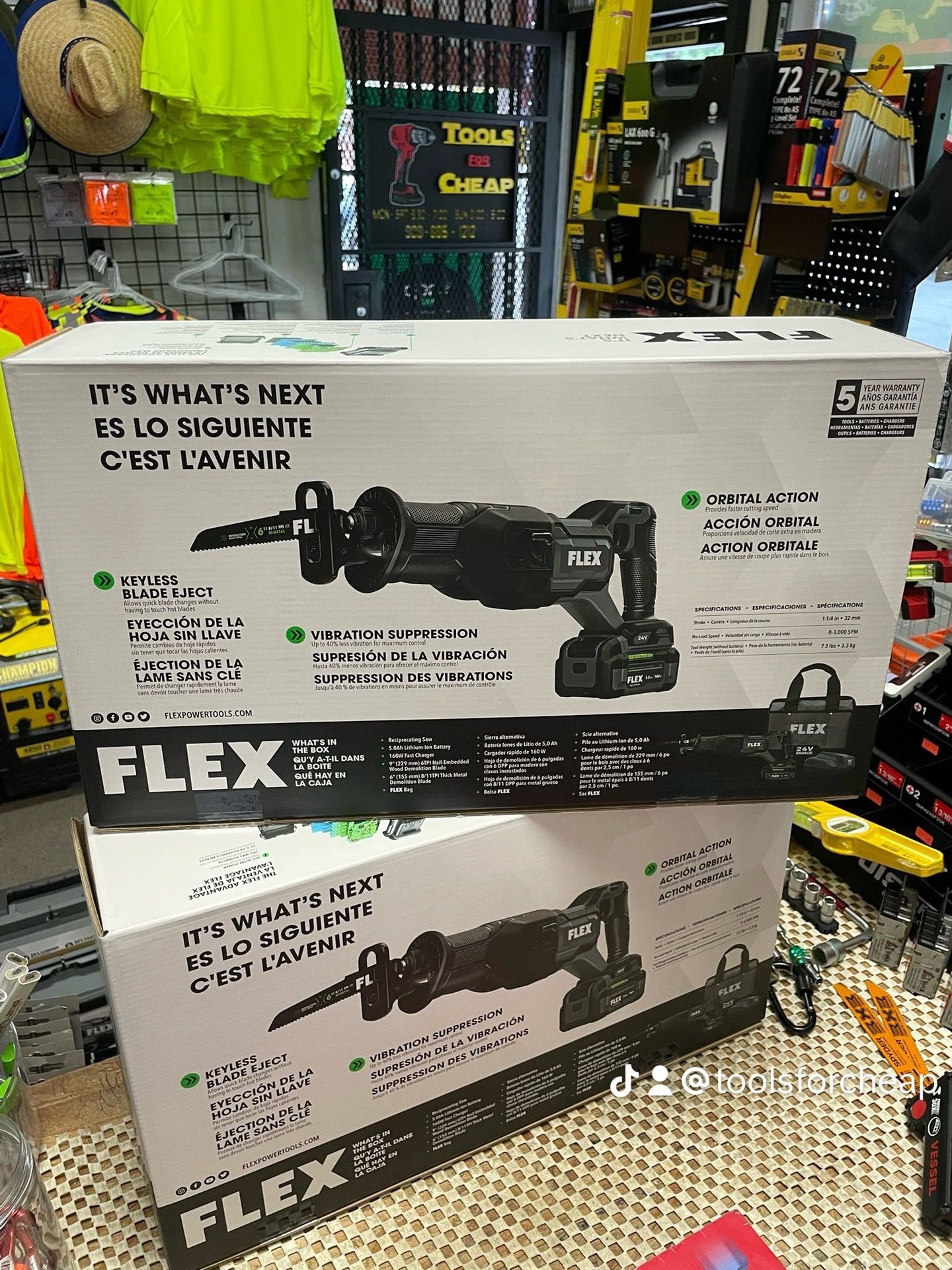 FLEX 24V Reciprocating Saw Kit. ( INCLUDES BATTERY & CHARGER ) $279.