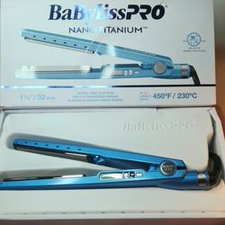 Babyliss PRO Nano Titanium 1.25" Digital Ionic Straightener
