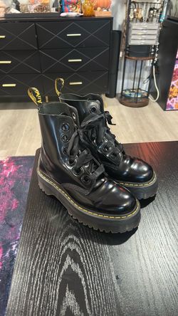 Dr. Martens Platform Molly Boots