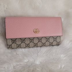 Gucci Women Wallet 