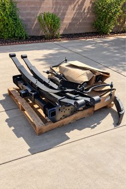 2025 Ford F-250 Super Duty OEM Suspension, Leaf Springs & Hitch Bundle