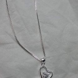 Beautiful Necklace Silver 9.25