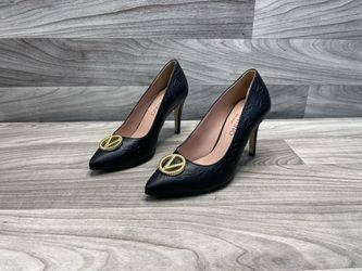 Valentino Clara Signature Pumps Women's Size 7 (A1D016546)