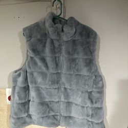 3X Gray Faux Fur Woman’s Vest