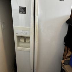 Whirlpool Refrigerator freezer